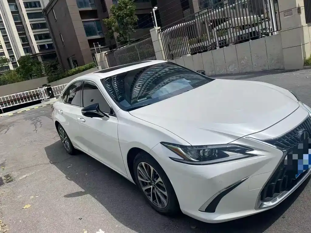 Lexus ES — фото 2