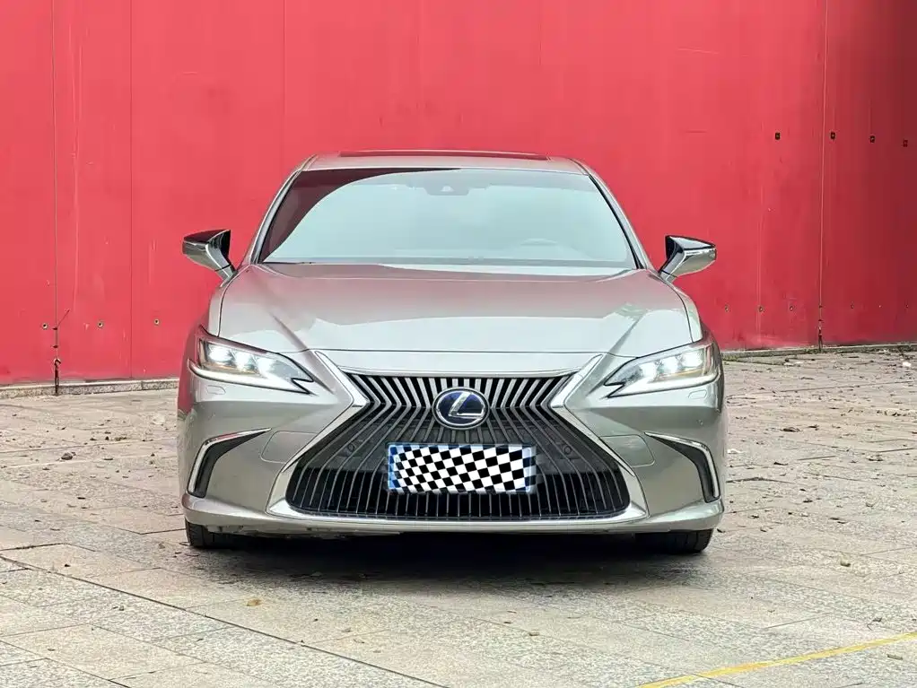 Lexus ES — фото 2