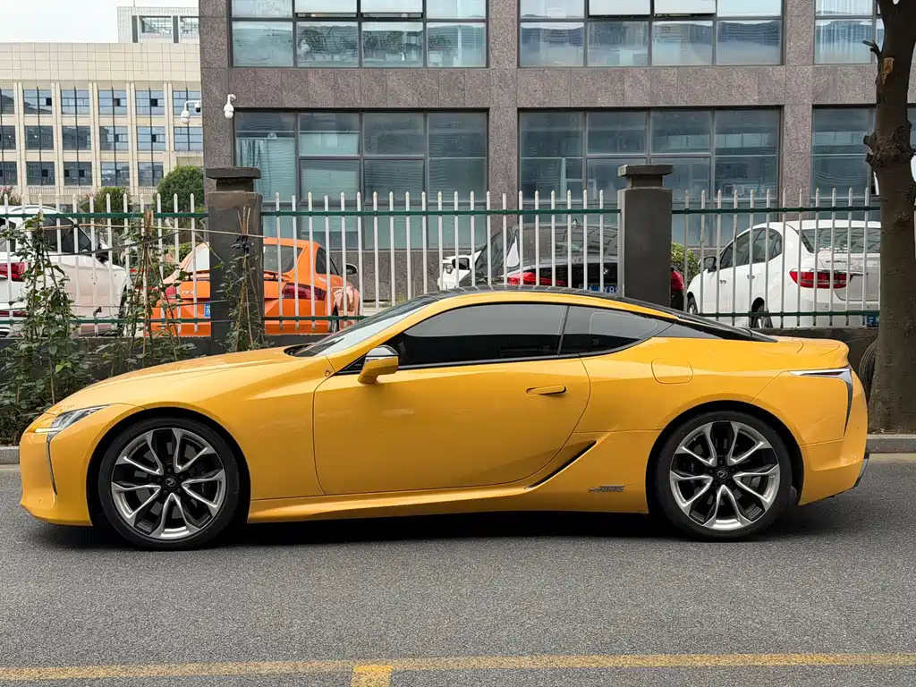 Lexus LC — фото 3
