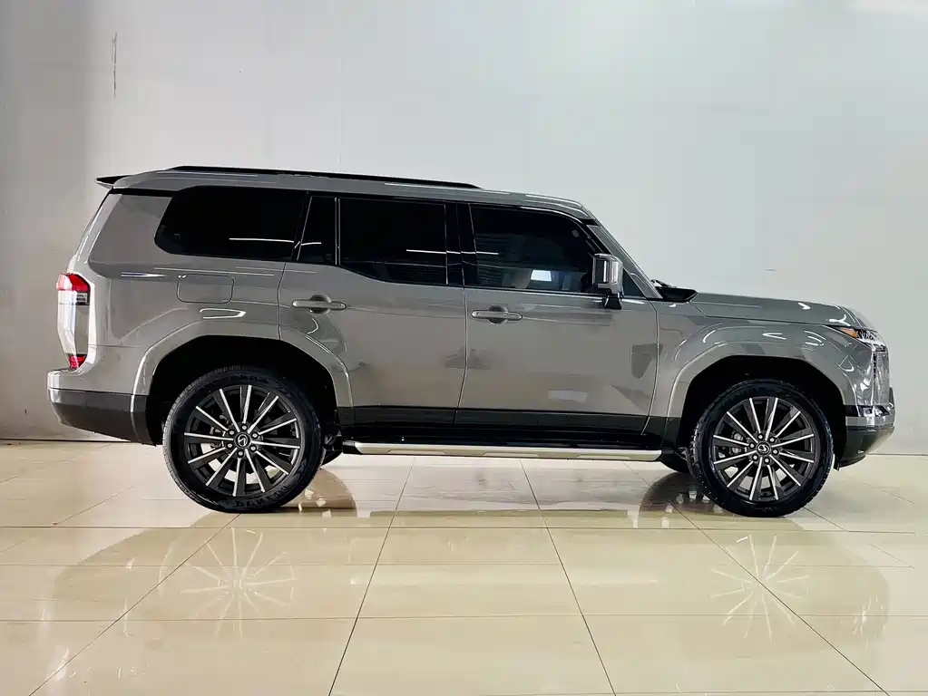 Lexus GX — фото 4