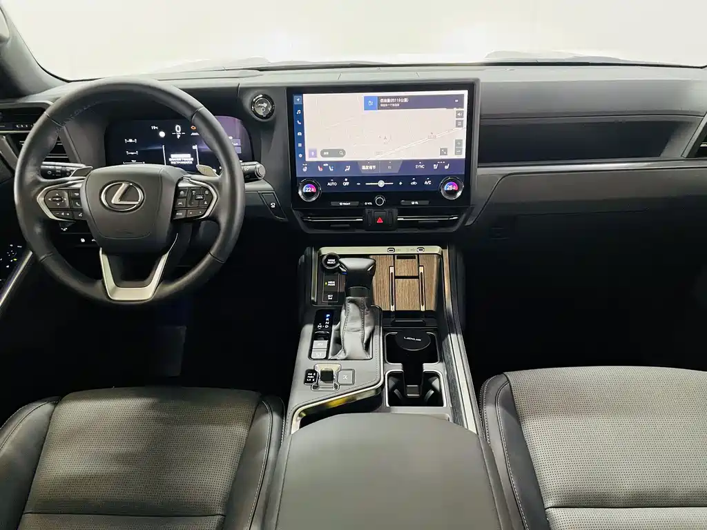 Lexus GX — фото 10