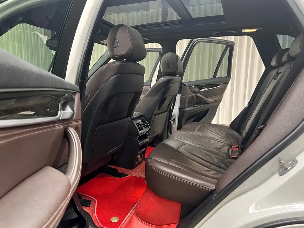 BMW X5 (Import) — фото 10