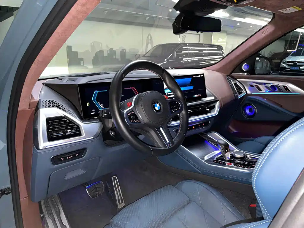 BMW XM — фото 8