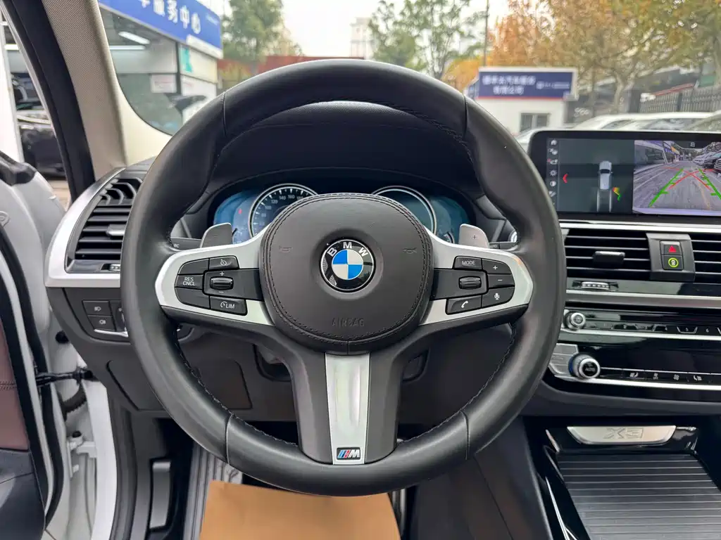 BMW X3 — фото 11