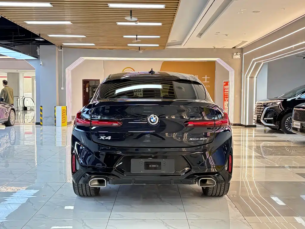BMW X4 — фото 4