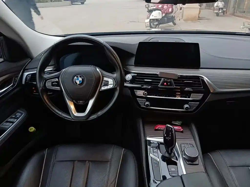 BMW 6 Series GT — фото 9