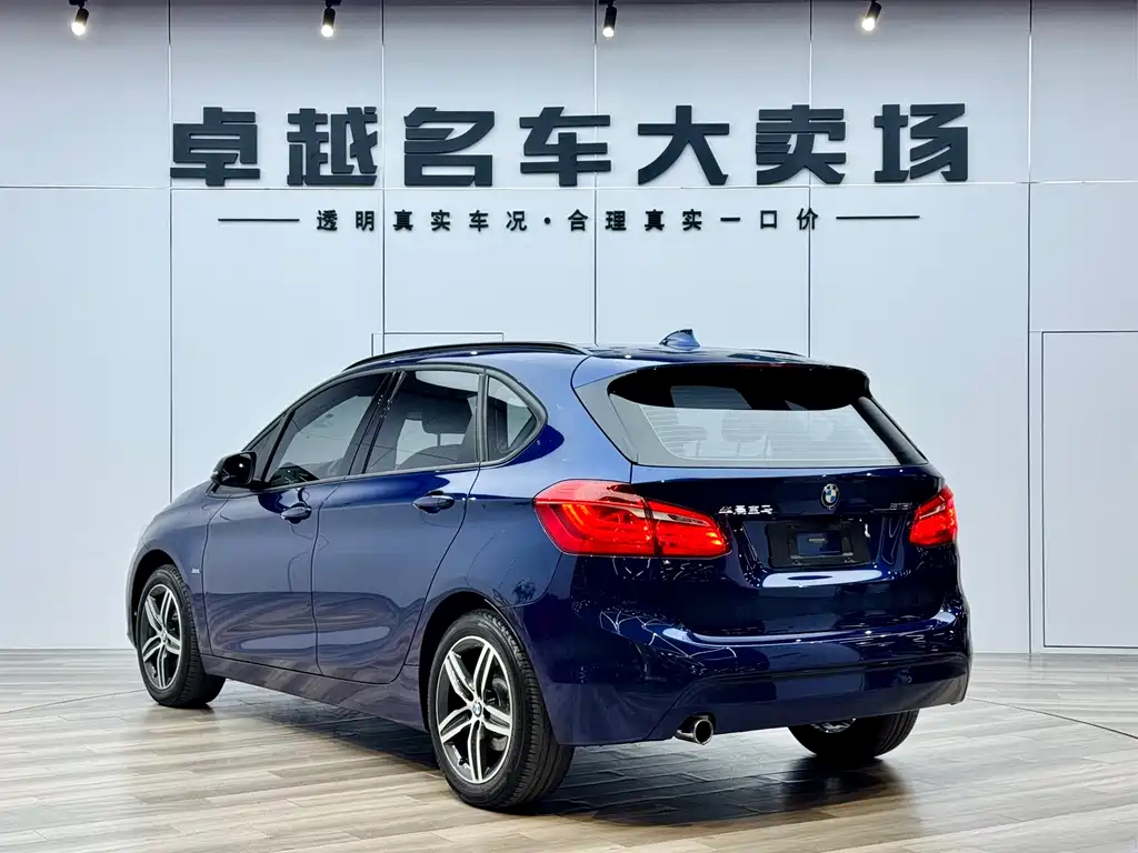 BMW 2 Series Active Tourer — фото 5