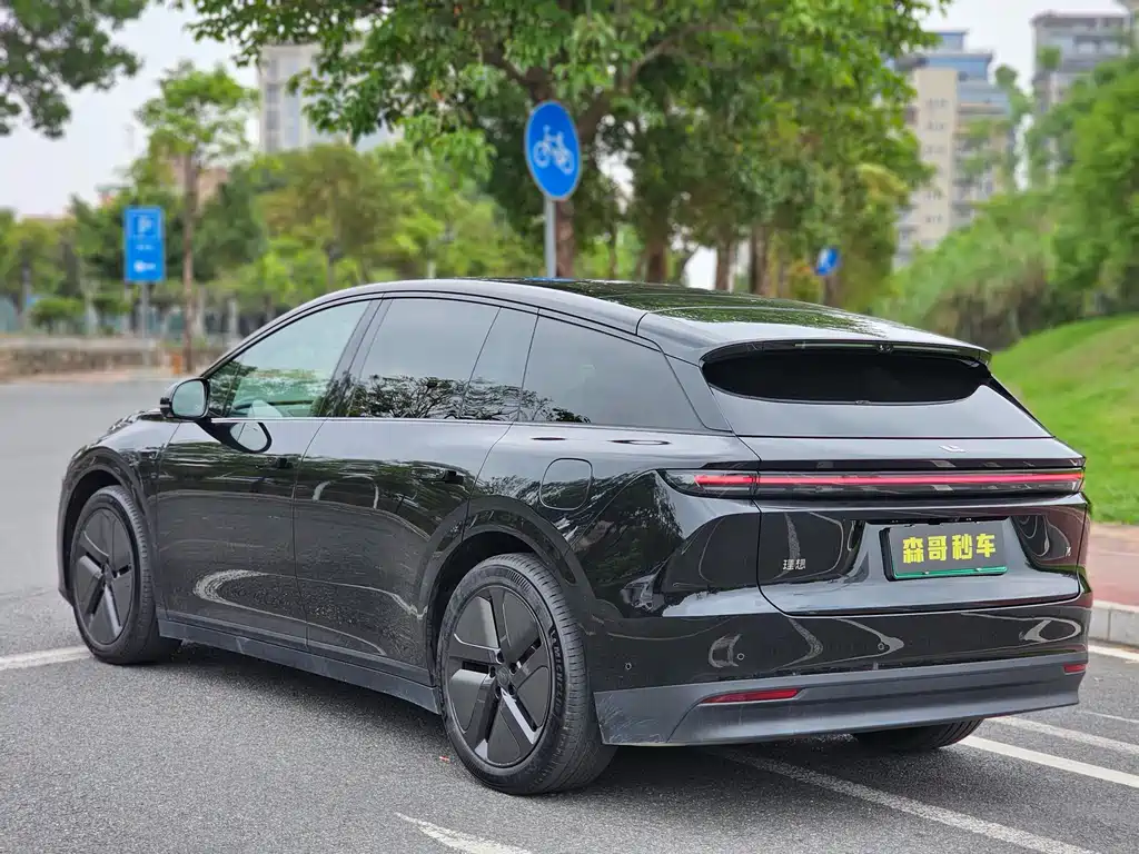 Li Auto Li i6 — фото 4