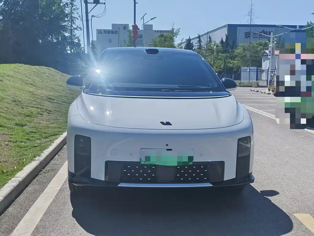 Li Auto Li i6 — фото 2