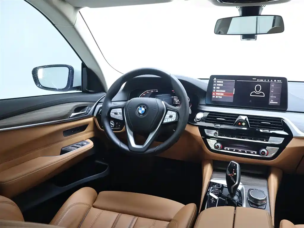 BMW 6 Series GT — фото 14