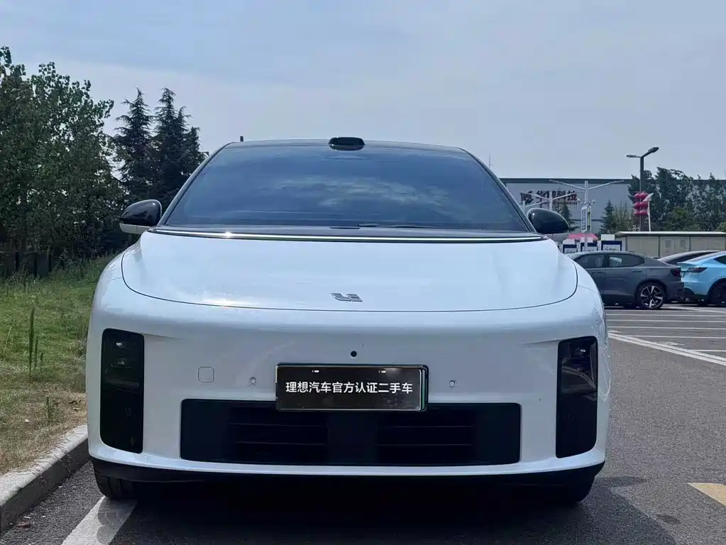 Li Auto Li i6 — фото 3