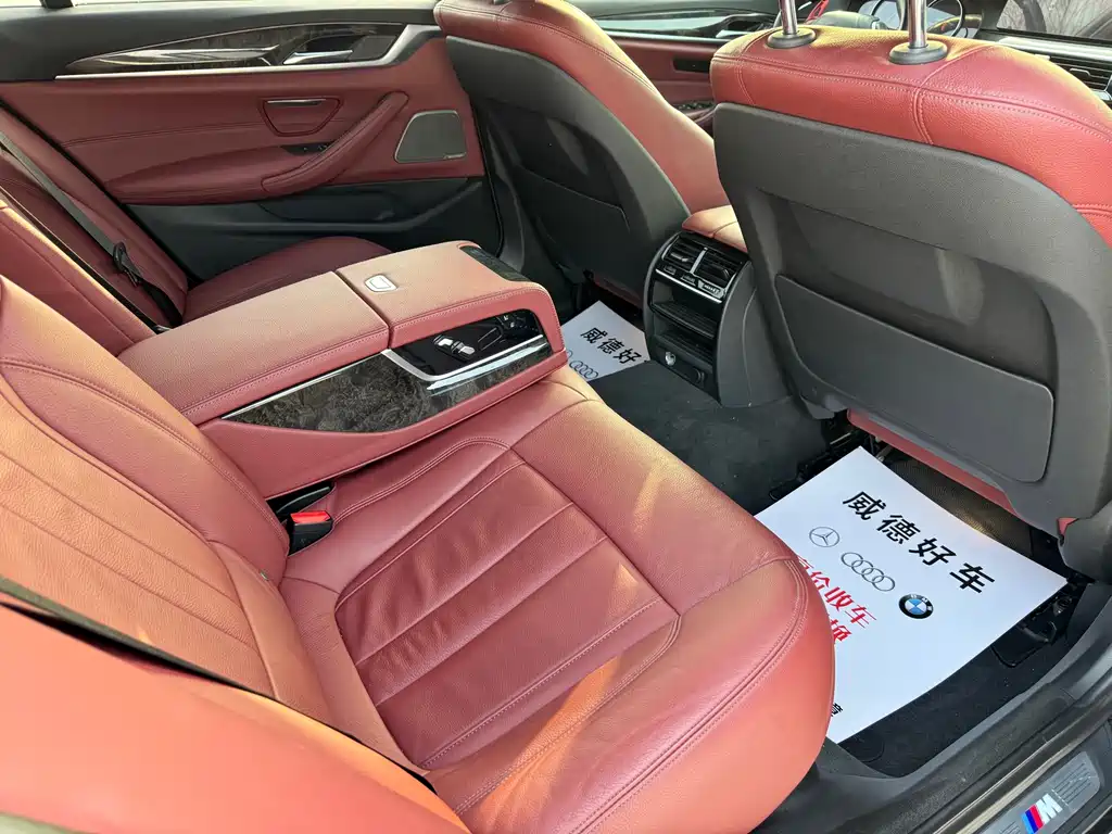 BMW 5 Series — фото 14