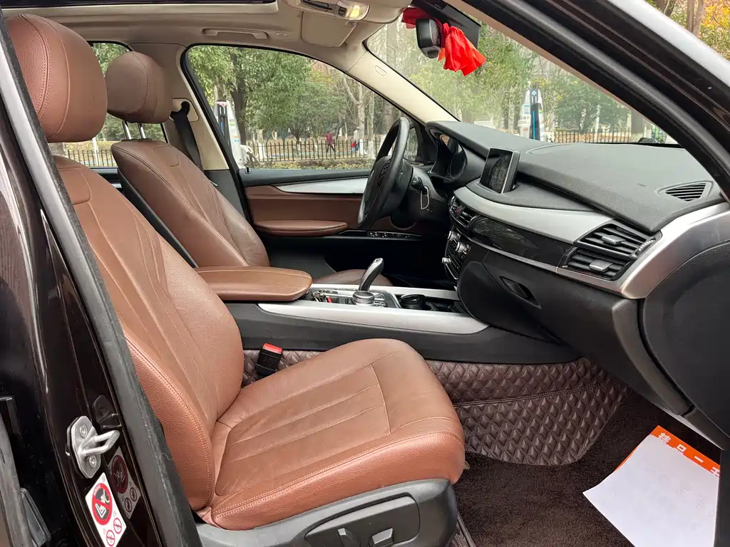 BMW X5 (Import) — фото 11