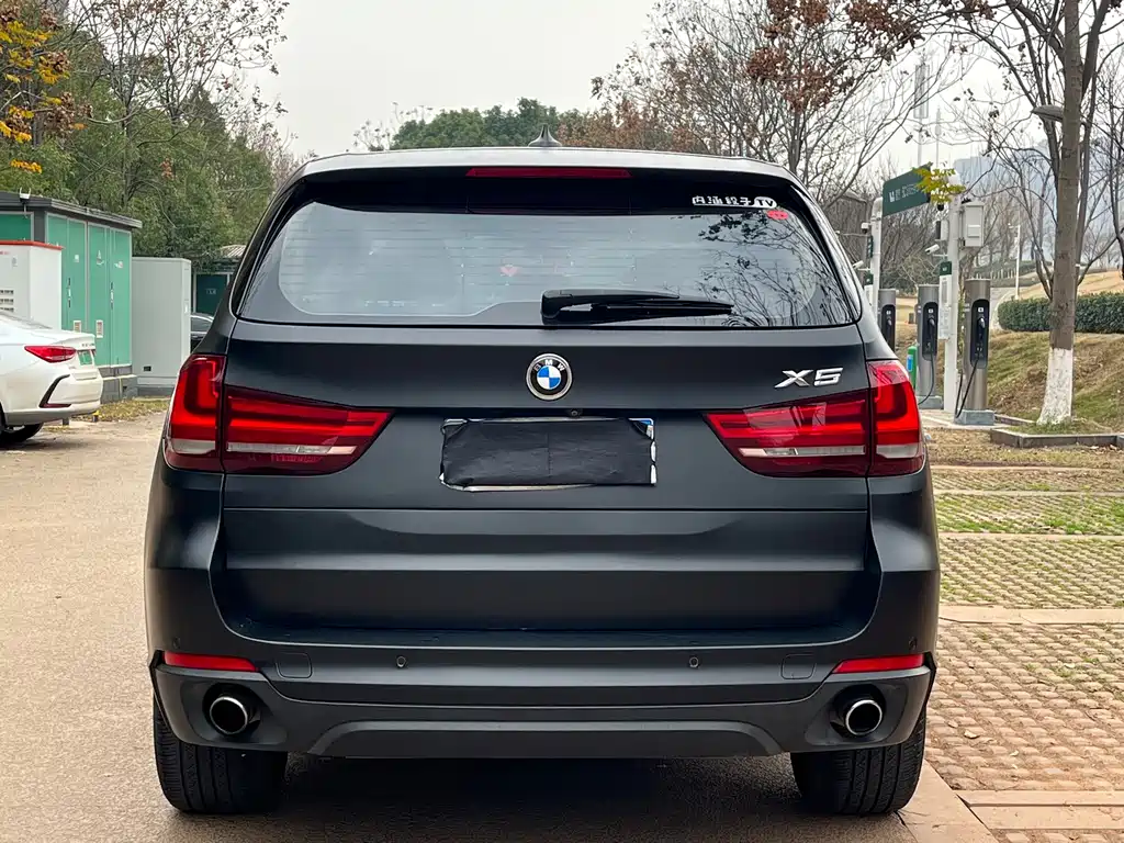 BMW X5 (Import) — фото 6