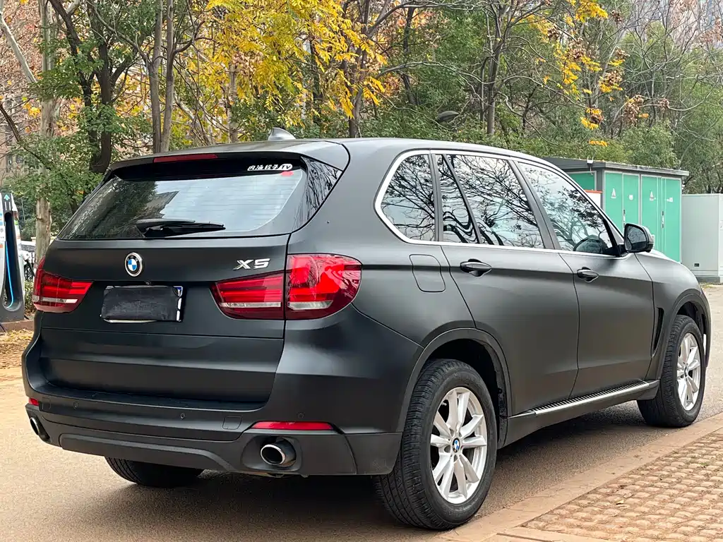 BMW X5 (Import) — фото 7