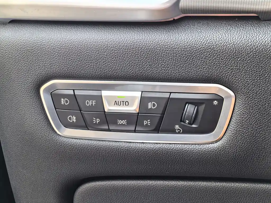 BMW X5 (Import) — фото 19