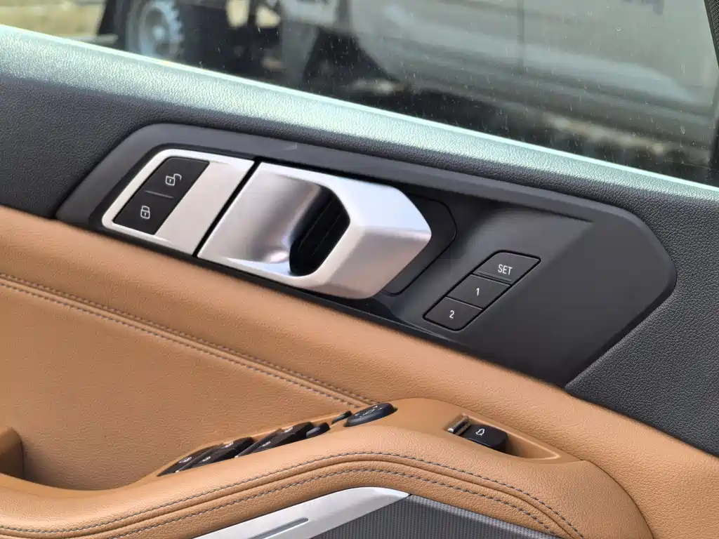 BMW X5 (Import) — фото 22