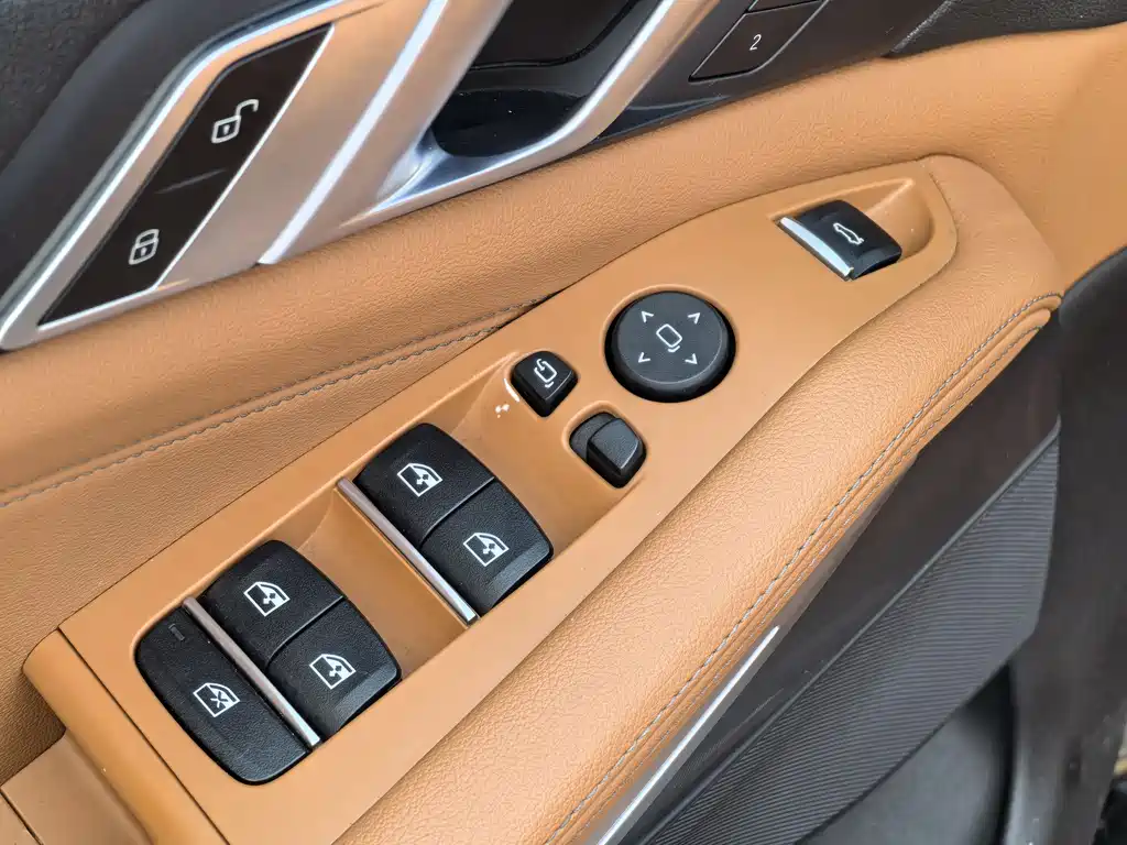 BMW X5 (Import) — фото 23