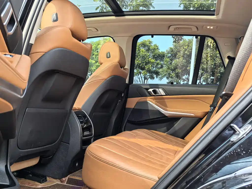 BMW X5 (Import) — фото 8