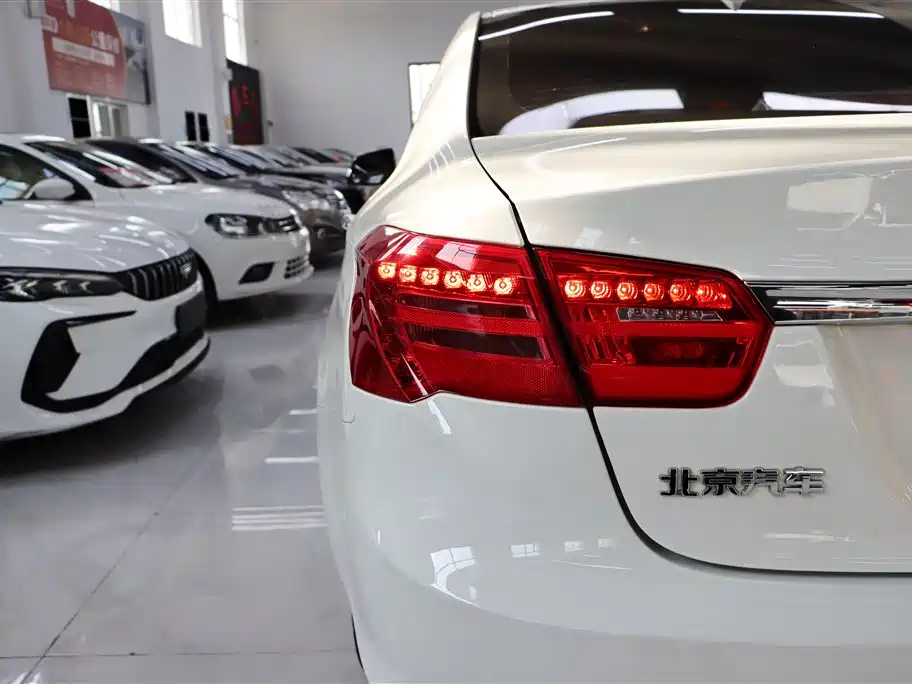 BAIC Senova D70 — фото 28