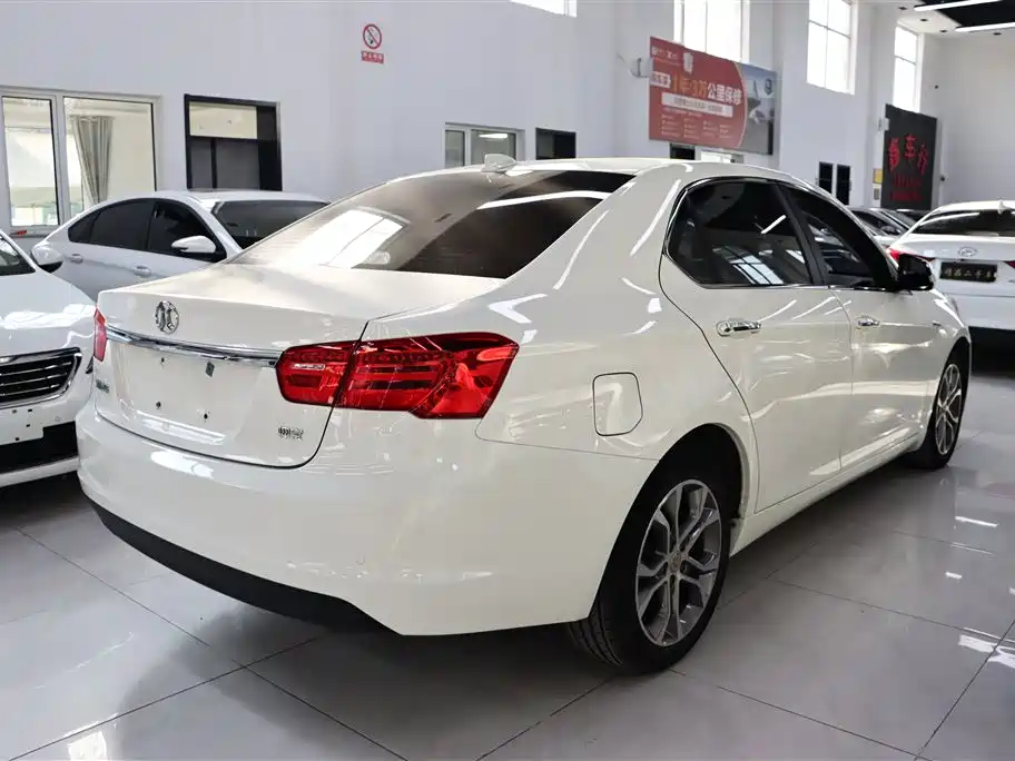 BAIC Senova D70 — фото 9