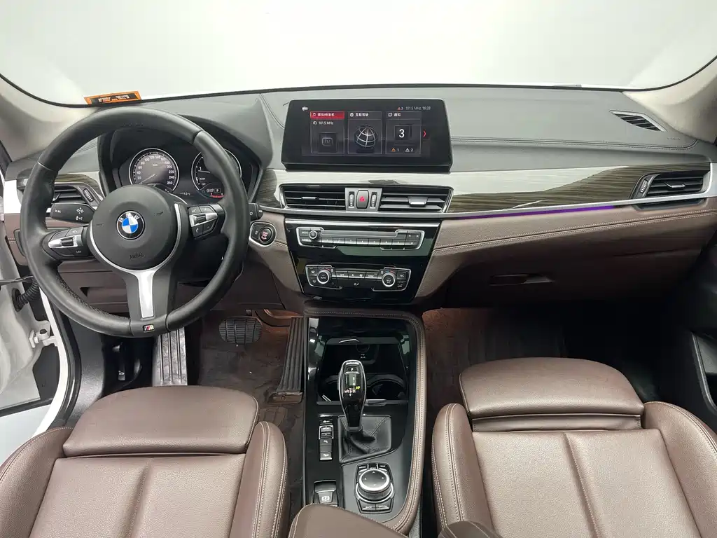 BMW X1 — фото 16