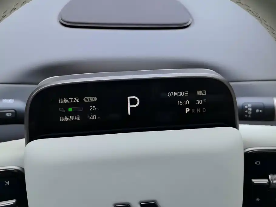 Li Auto Li i8 — фото 14