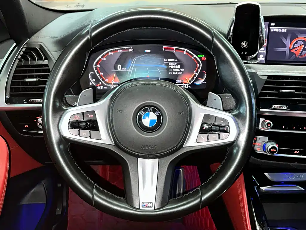 BMW X4 — фото 13