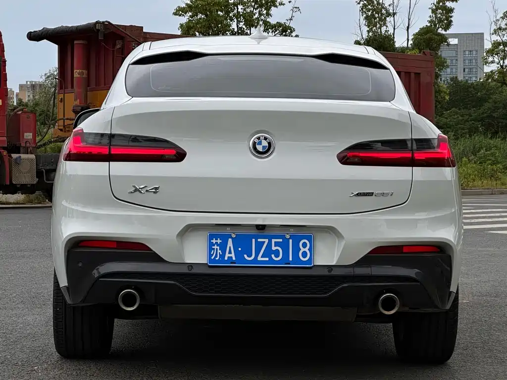 BMW X4 — фото 5