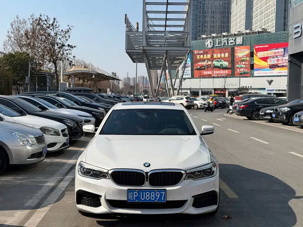 BMW 5 Series — фото 2