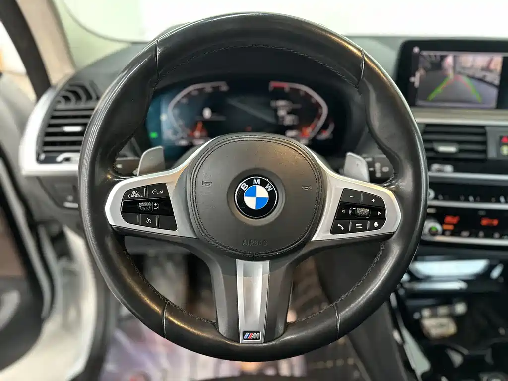 BMW X3 — фото 8