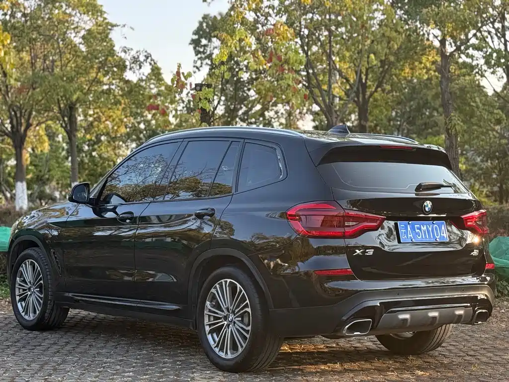 BMW X3 — фото 21