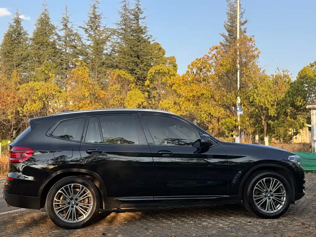 BMW X3 — фото 22