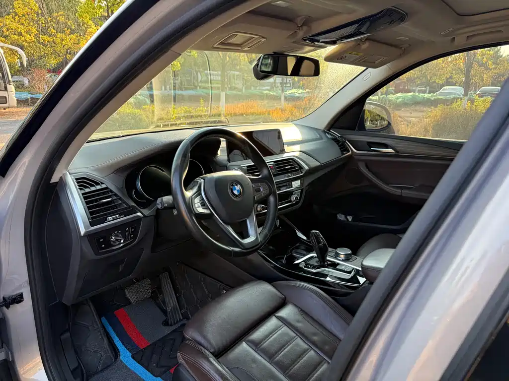 BMW X3 — фото 10