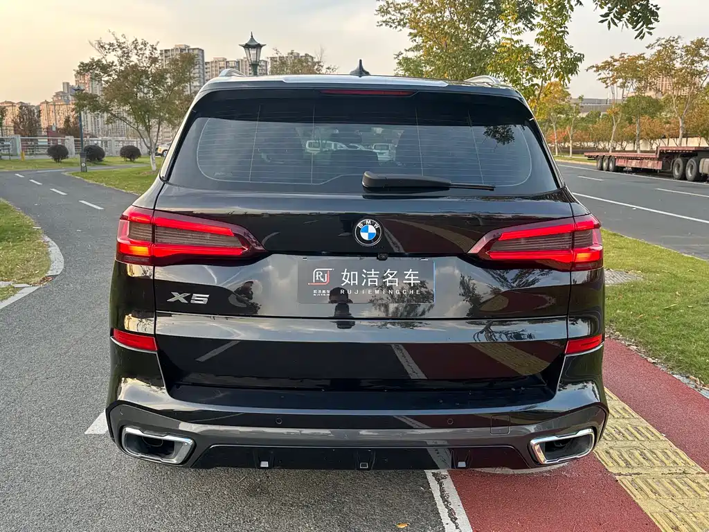 BMW X5 (Import) — фото 5