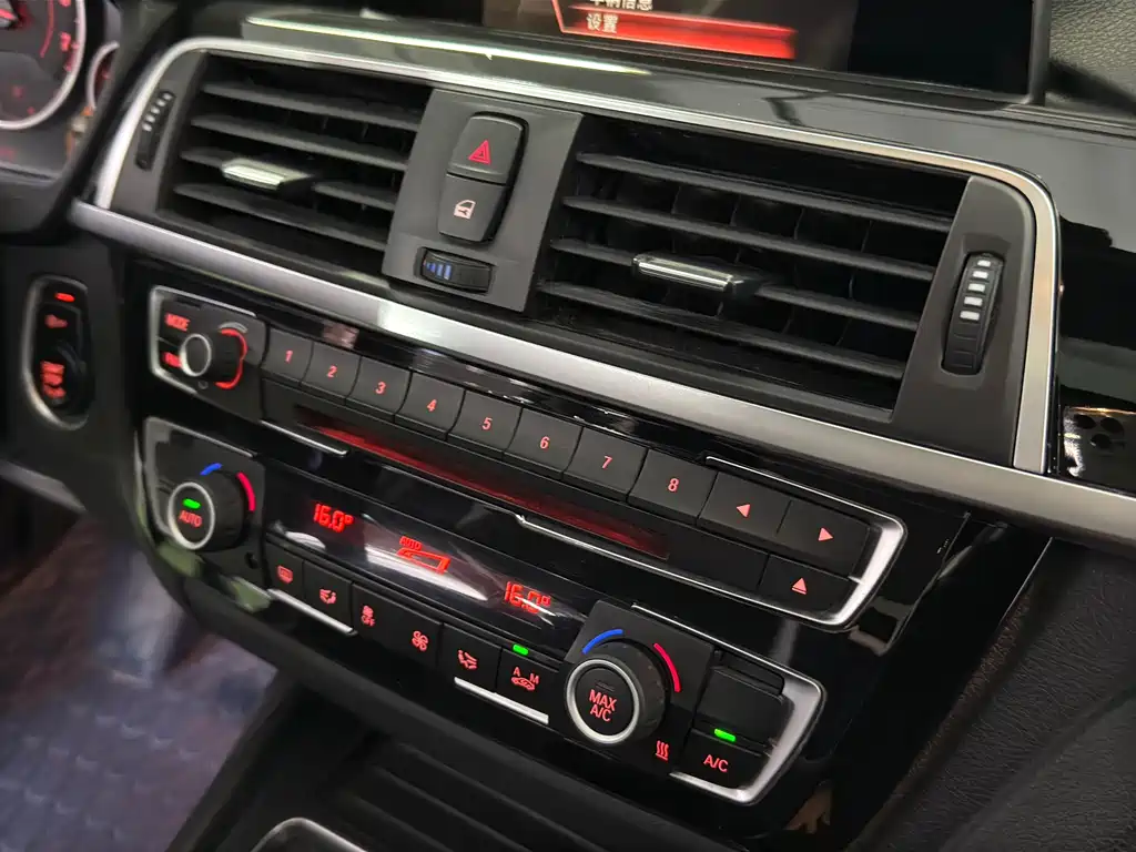 BMW 3 Series — фото 16