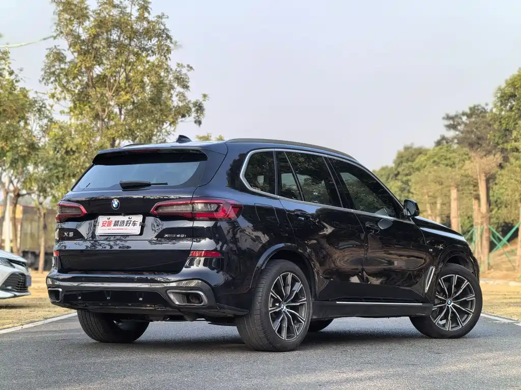 BMW X5 (Import) — фото 3
