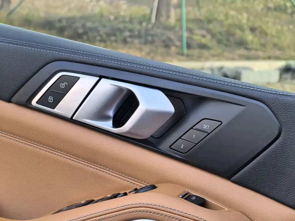 BMW X5 (Import) — фото 21