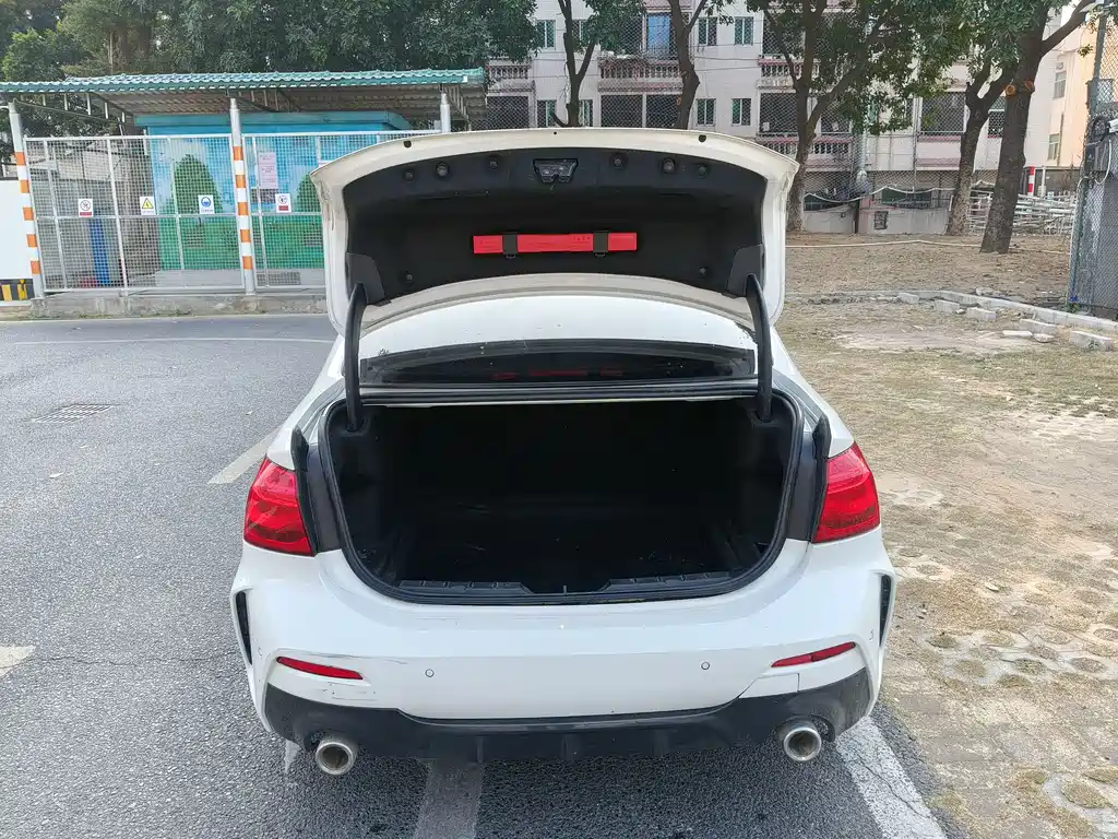 BMW 1 Series — фото 18