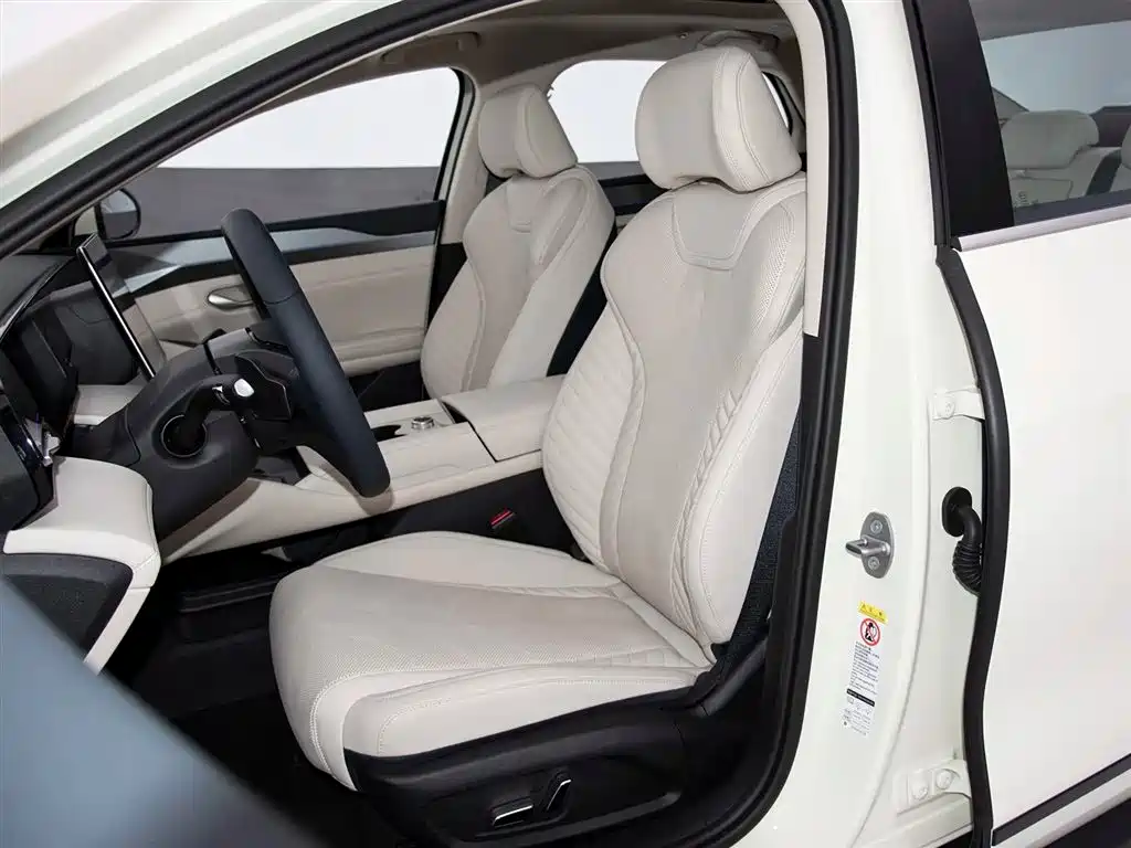 BYD Qin L — фото 14