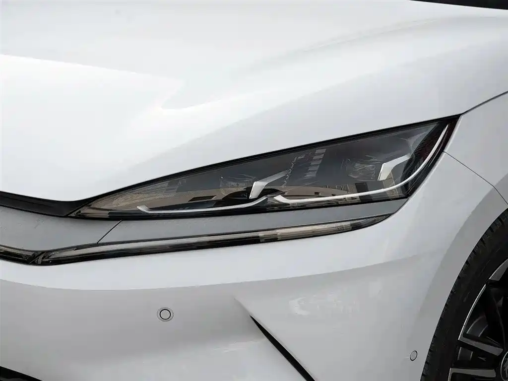 BYD Qin L — фото 21