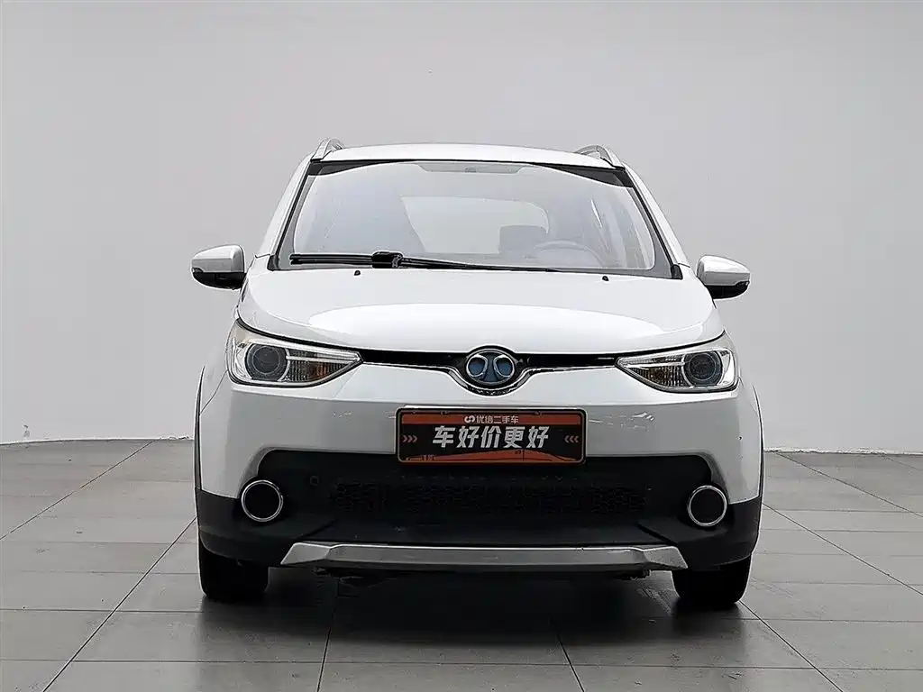 BAIC New Energy EC — фото 2