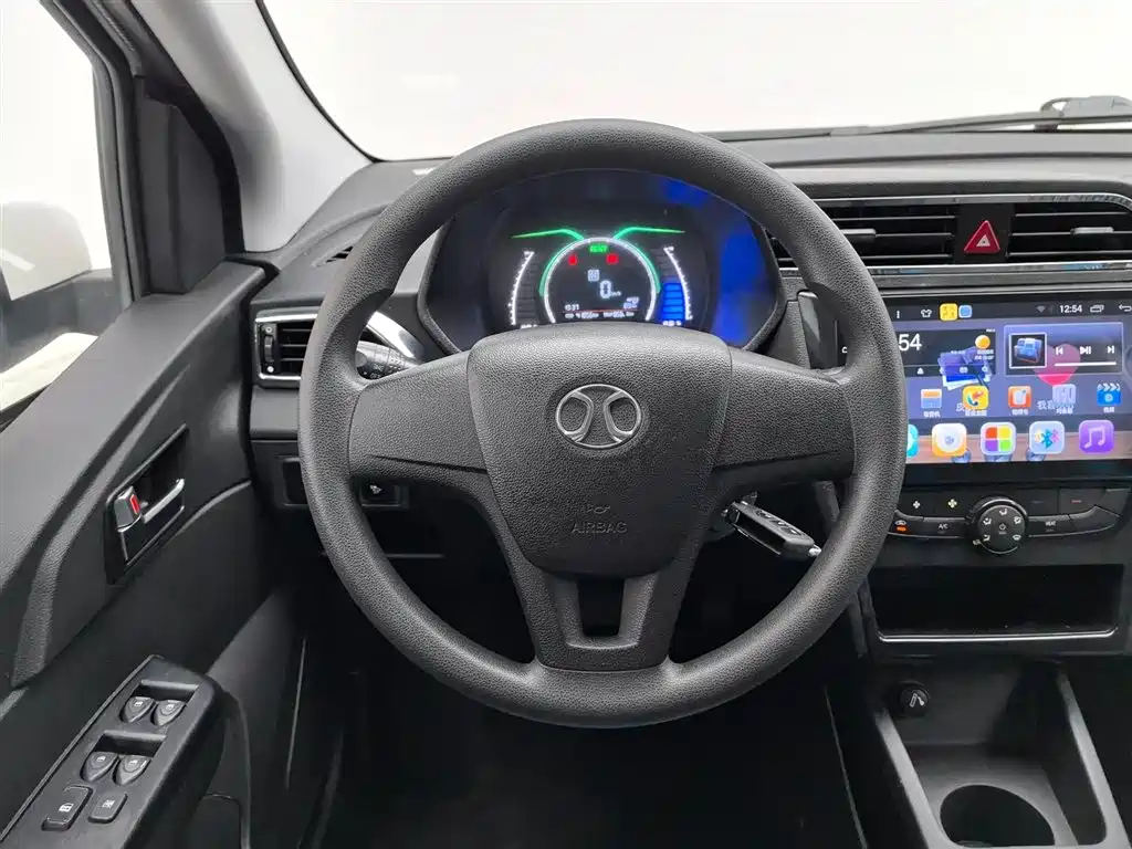 BAIC New Energy EC — фото 14