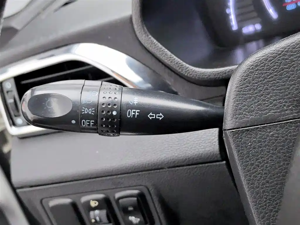BAIC New Energy EC — фото 17