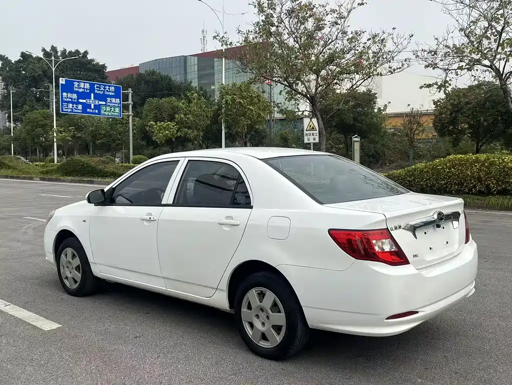 BYD F3 — фото 4