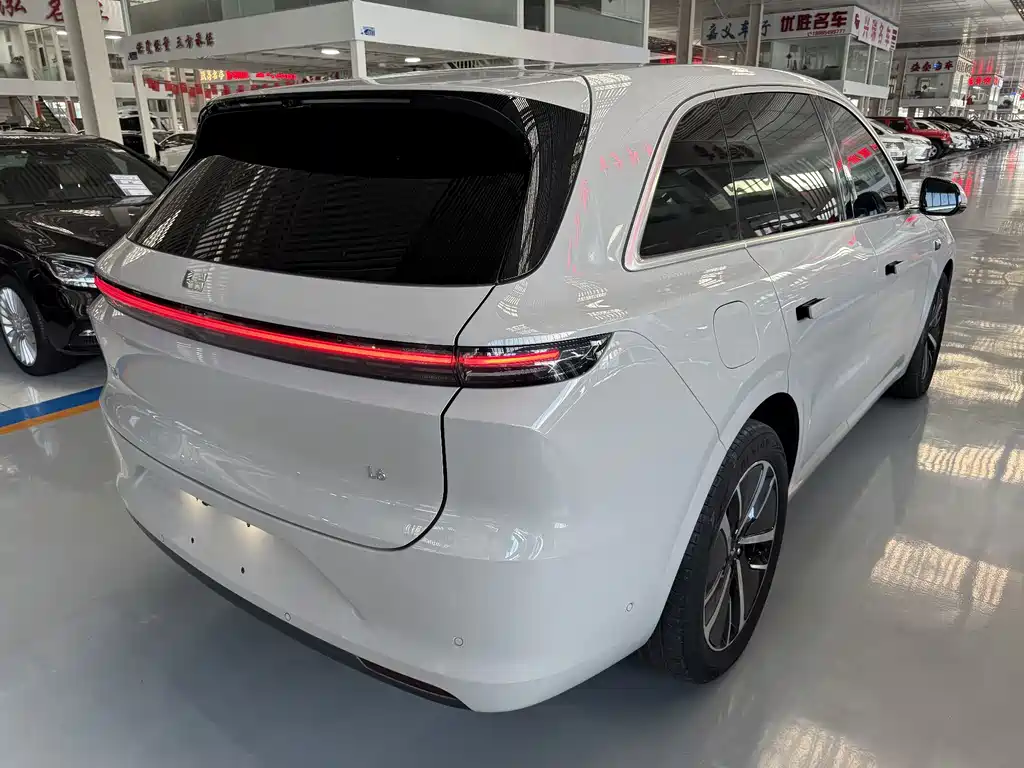 Li Auto Li L6 — фото 4