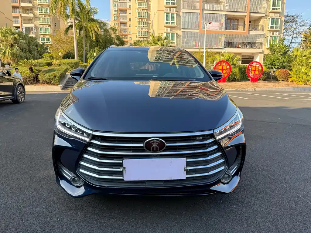 BYD MAX — фото 2