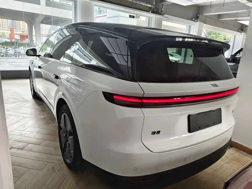 Li Auto Li i8 — фото 7