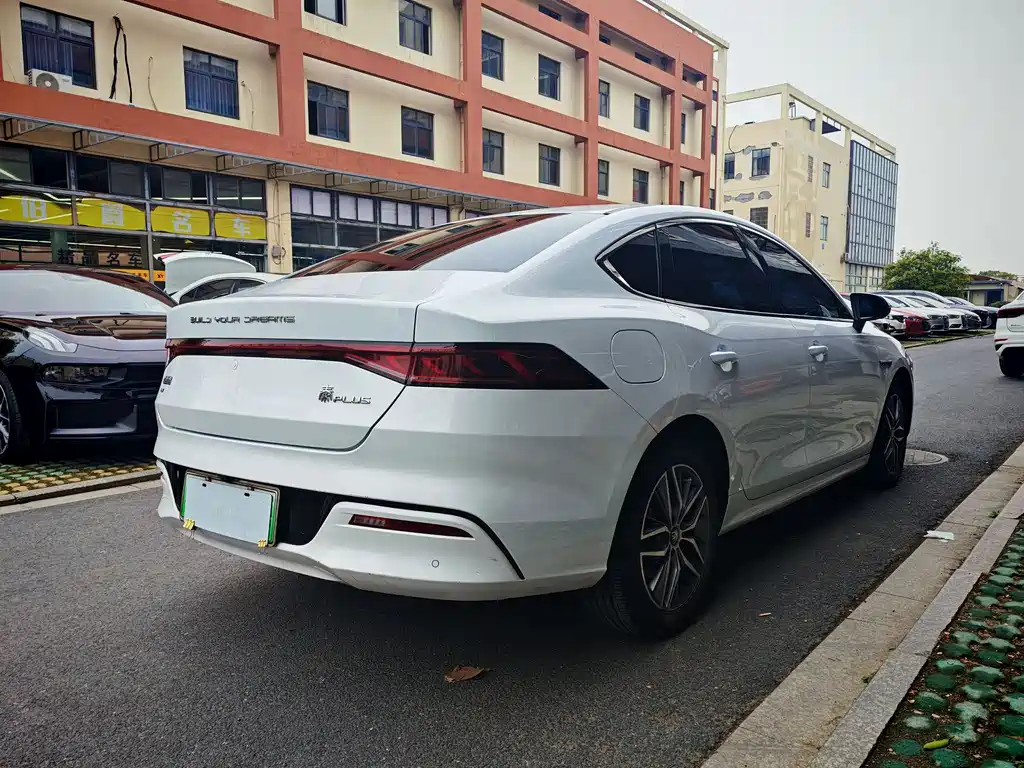 BYD Qin PLUS — фото 8