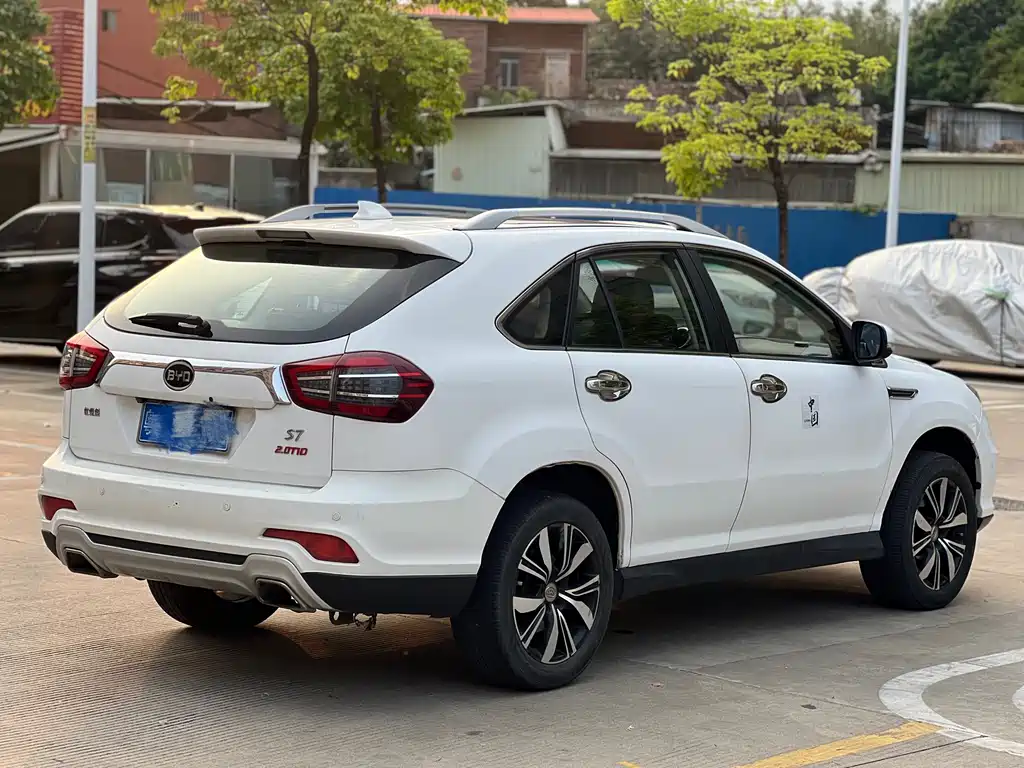 BYD S7 — фото 13